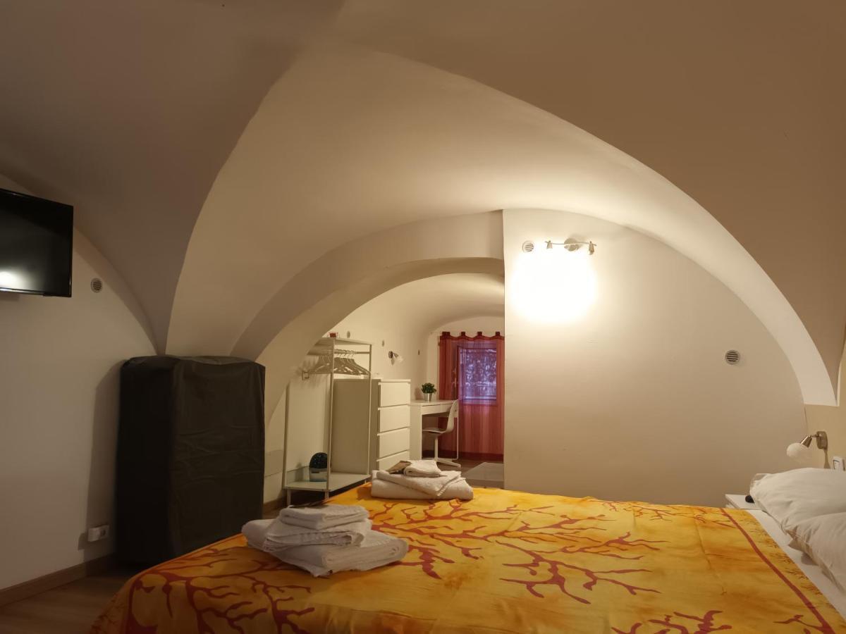 I 3 Principi Al Mulino Apartment Catania Luaran gambar